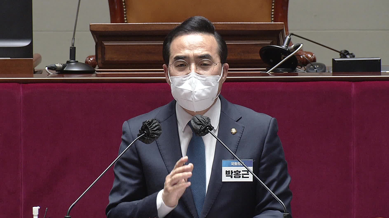 민주당 신임 원내대표에 박홍근 의원