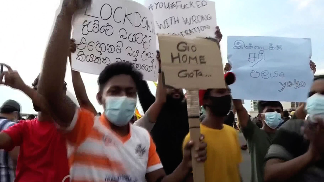 폭동으로 번지는 스리랑카 시위…대통령은 퇴진 거부