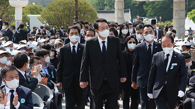 윤 대통령, 5·18 기념식 참석…여야도 광주 총집결