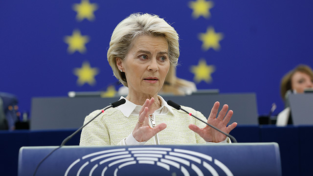 EU 집행위원장 “러 재벌 동결재산, 우크라 재건에 사용 검토”