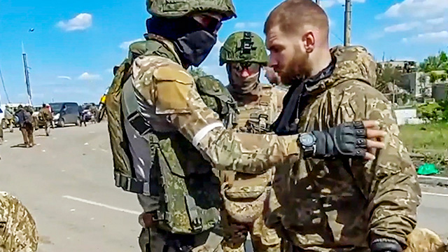 러 수사당국 “우크라군 포로 2천 명 전범 혐의 조사중”