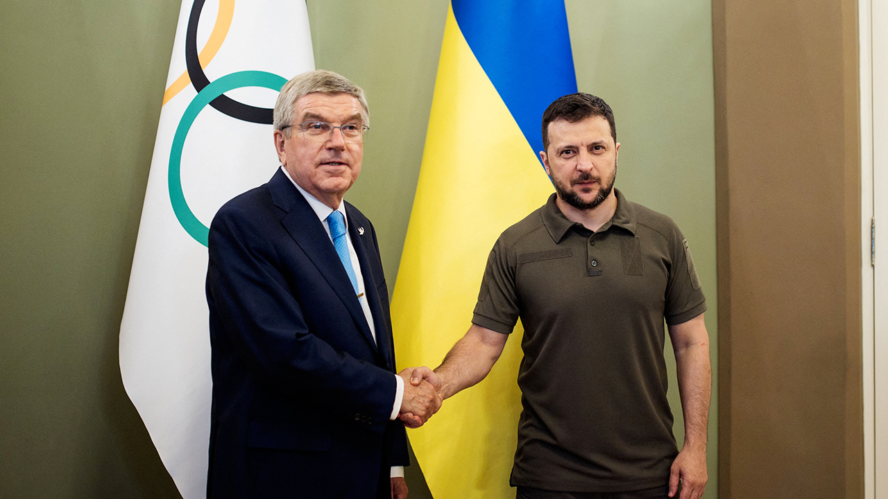 우크라 “동부 리시찬스크 러 점령”…IOC “올림픽 참가 지원”