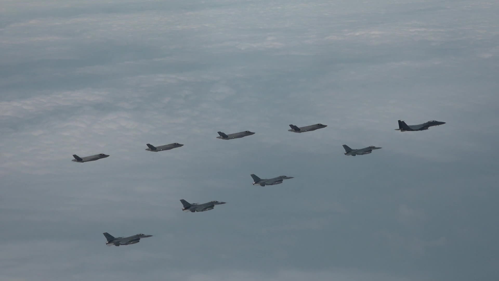 한미, F-35A 참가 연합 비행훈련 첫 실시