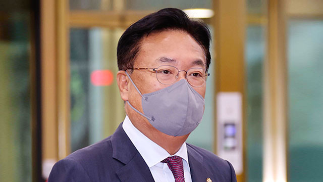 정진석 “文 전 대통령, 겸허한 마음으로 대응해 주셔야”