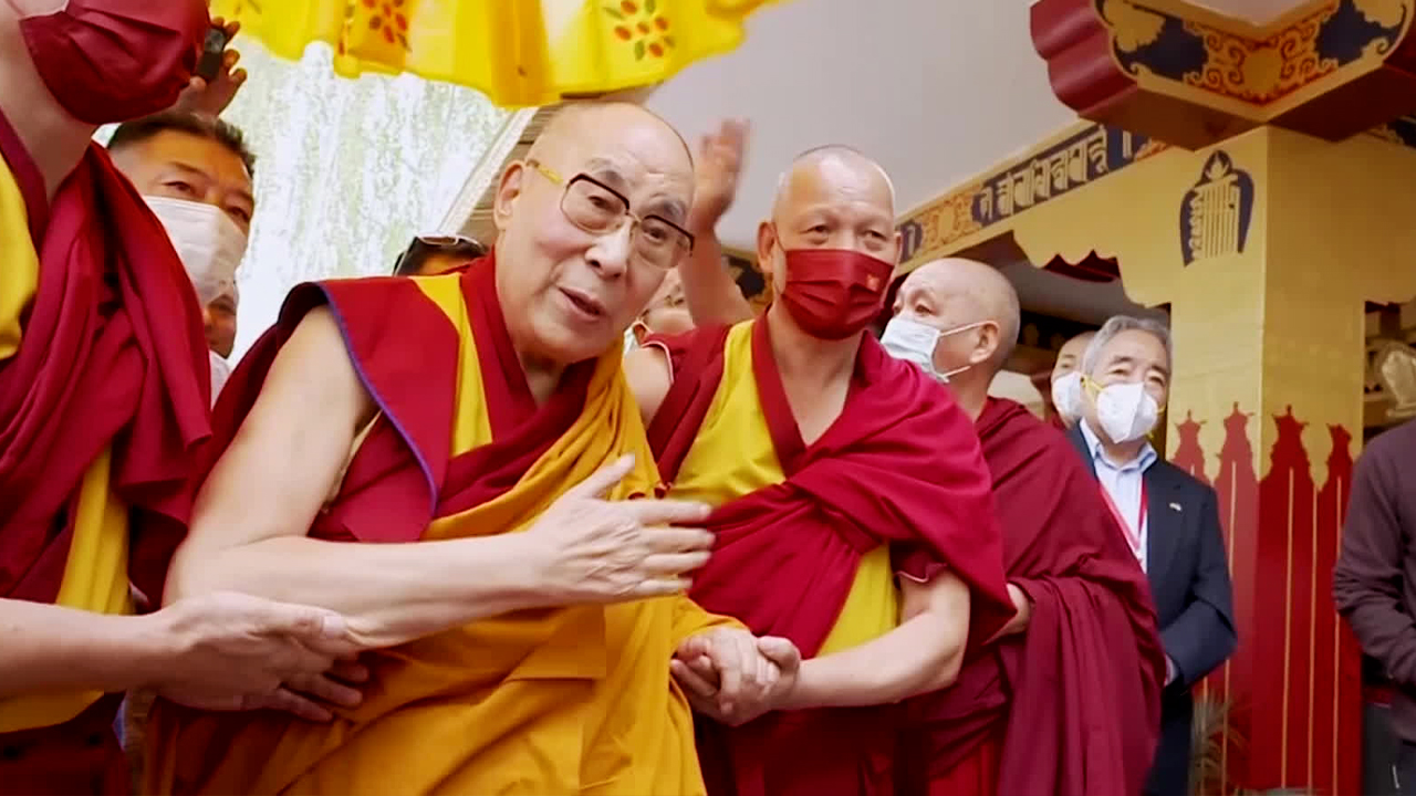 “중국 정부가” vs “티베트인이”…달라이라마 후계자 논란