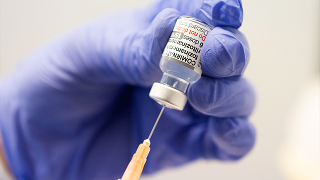 화이자 2가 백신 허가…모더나 개량 백신 국내 생산된다