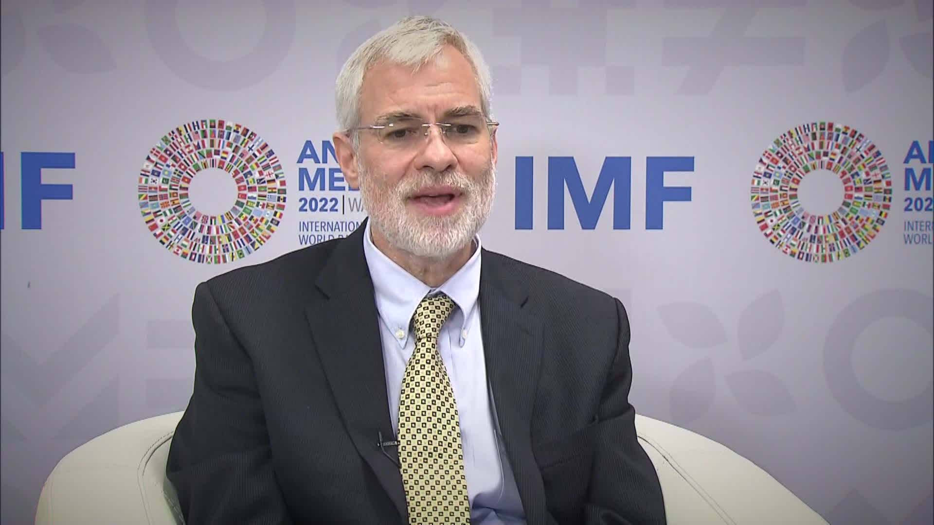 IMF, “한국 인플레 올해 말 정점…아시아 부채 뇌관”