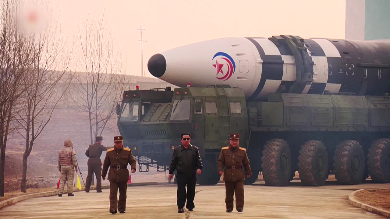 왜 ‘화성-17형’일까…북한 의도는?
