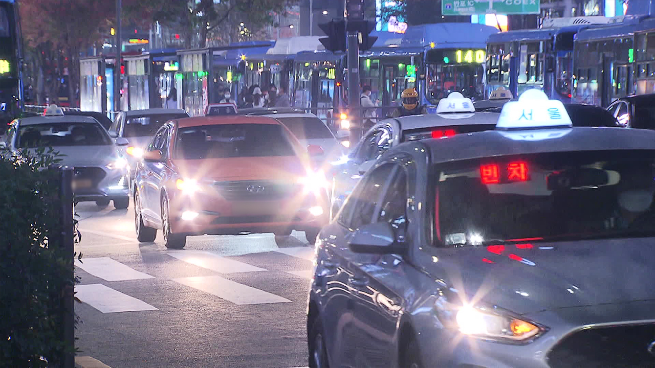 45년 유지했던 서울 개인택시 부제 해제…‘택시 대란’ 해결될까?