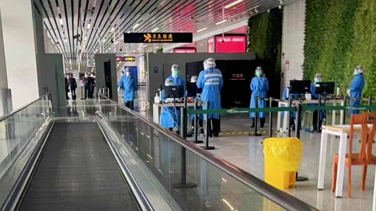 中, 한국발 입국자 ‘코로나 검사’…중국인만 제외