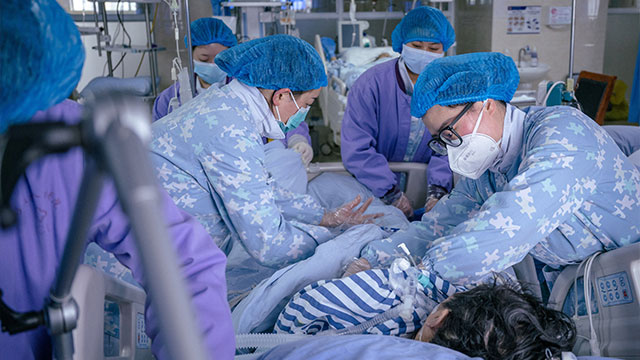 코로나19 사망자 최근 4주간 65% 급증…중국 통계 반영 여파