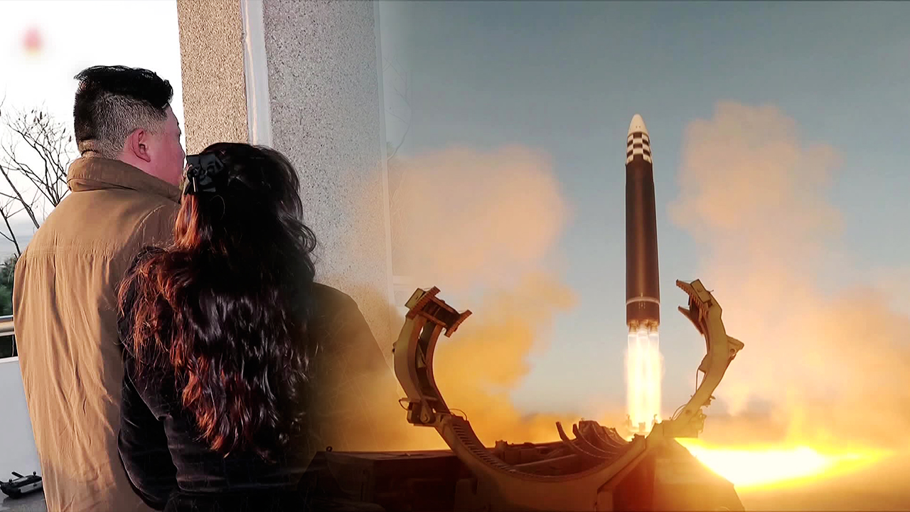 북, 화성-17형 발사 영상 공개…“적들에게 두려움을”