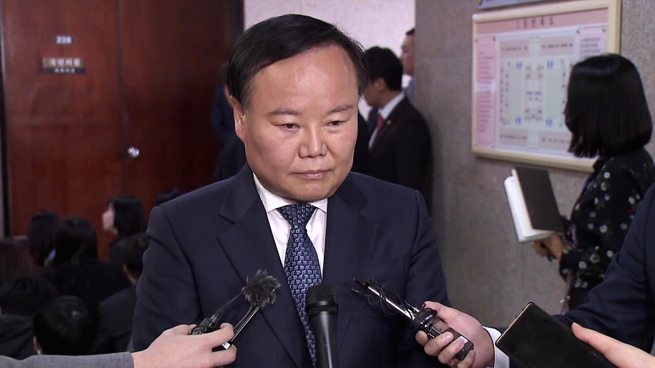 “4‧3은 격 낮은 추모일” 김재원, 잇단 비판에 공개활동 중단