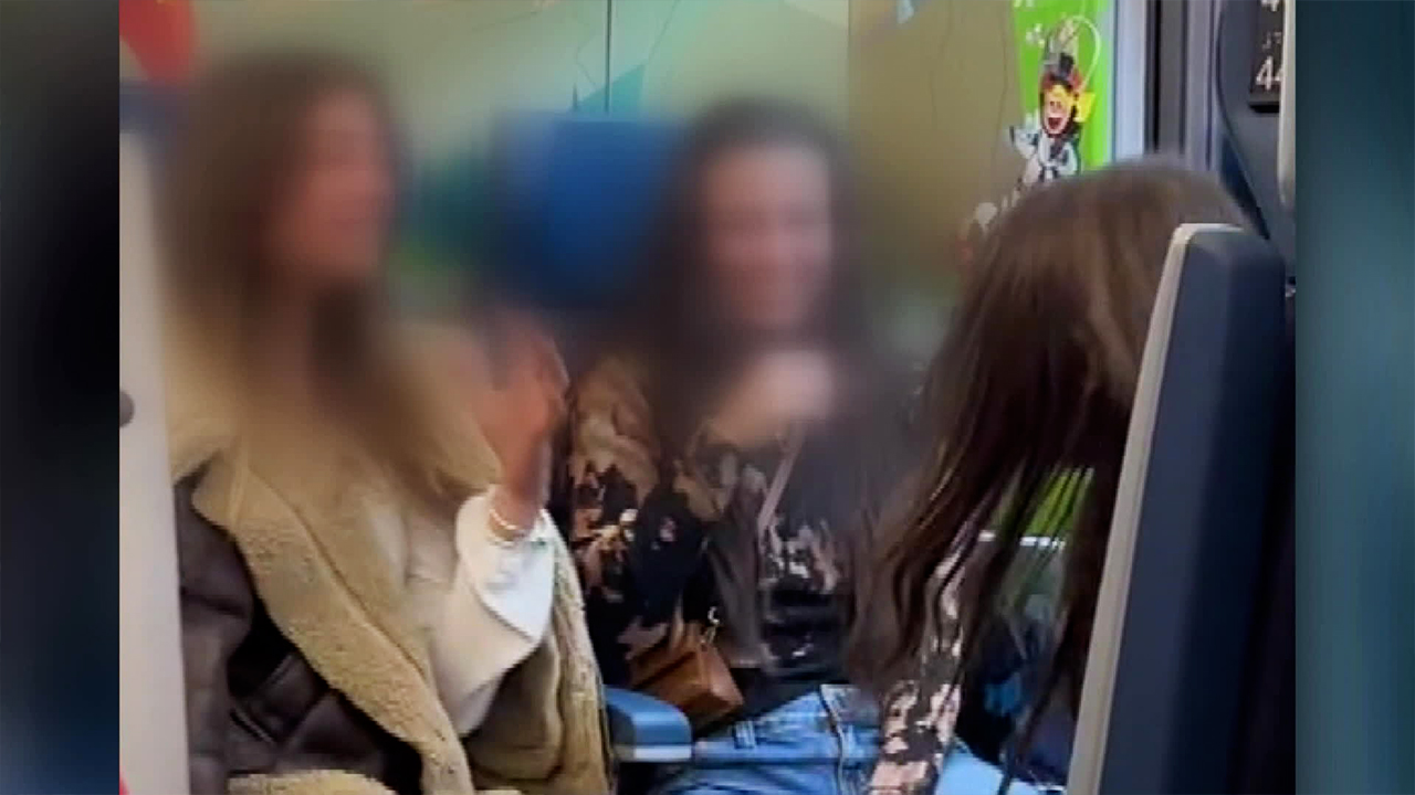 밀라노서 여대생 3명 아시아계 승객 조롱 영상 일파만파