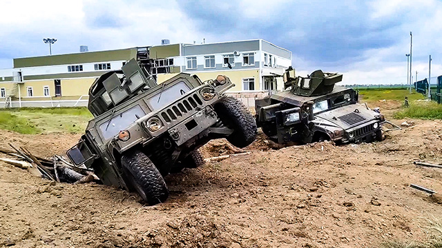 러시아 “우크라군, 국경 마을 포격…4명 부상”