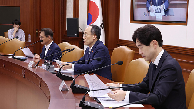 선원 유급휴가 확대…국가 재정에 민자 더한 지역 투자 펀드 조성