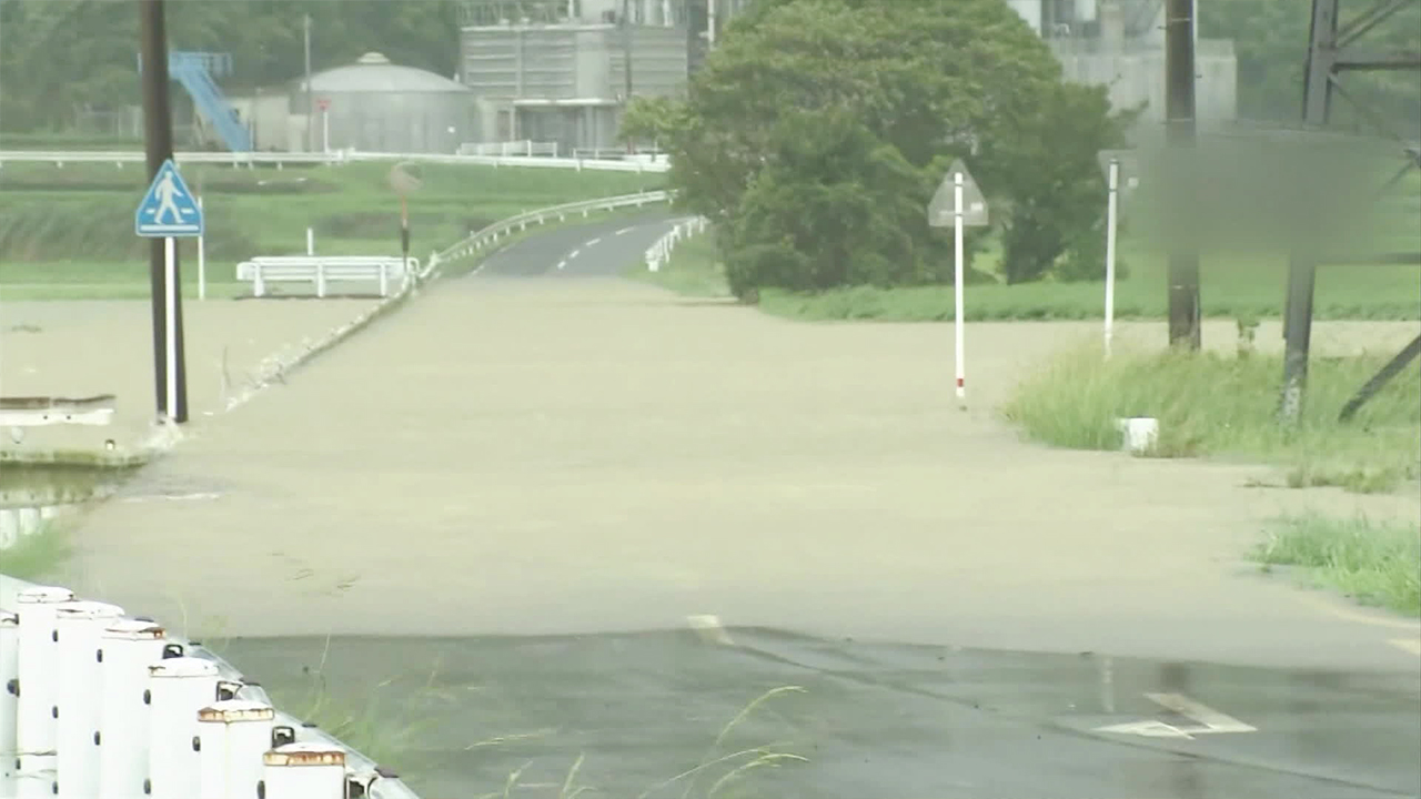 일본 규슈에 1000mm 폭우 뿌린 ‘카눈’…제7호 태풍 ‘란’ 접근