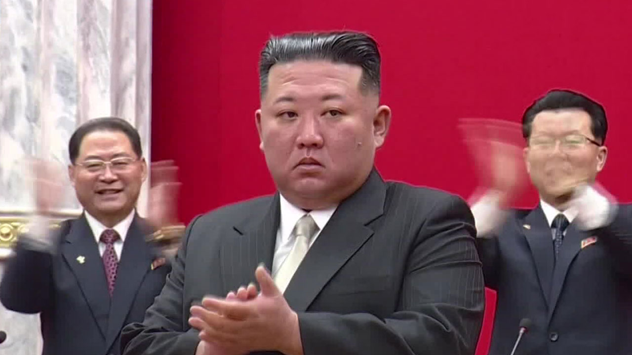 [클로즈업 북한] ‘수령’·‘어버이’ 통치술…효과는?