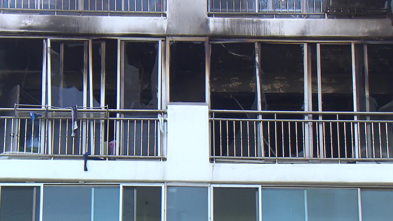 ‘3명 사상’ 아파트 화재 감식…“경량 칸막이 없어”