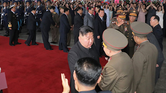 통일부 “김정은 방러 수행단…4년 전보다 군사 분야 담당자 많아”