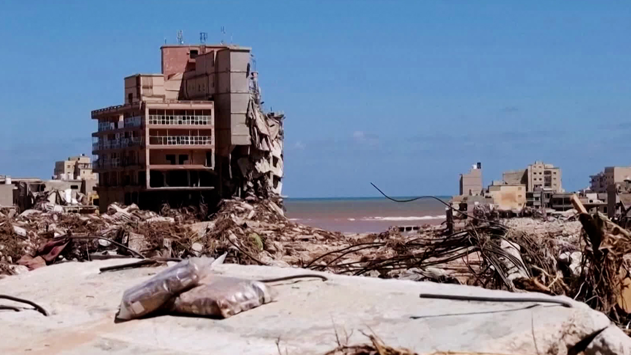 대홍수 리비아 “사망 2만 명까지”…“기후변화와 정치혼란이 부른 재앙”