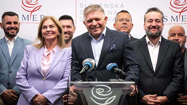 슬로바키아 총선 1위 전 총리 “우크라 무기 지원 중단해야”