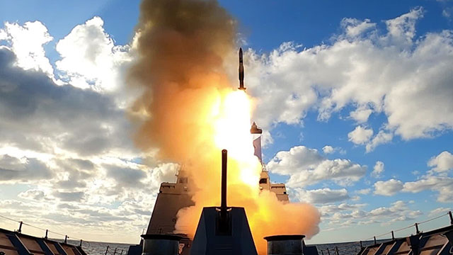 ‘SM-2 함대공 유도 미사일’ 국내 첫 실사격 훈련 성공
