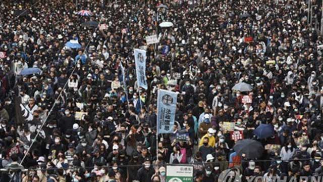 홍콩, 민주활동가 5명에 현상금 각 1억 7천만 원 내걸어