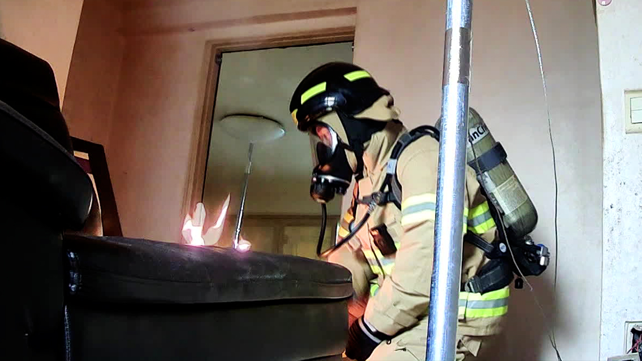 “아파트 화재 대피 이렇게” …폐건물로 실제 실험