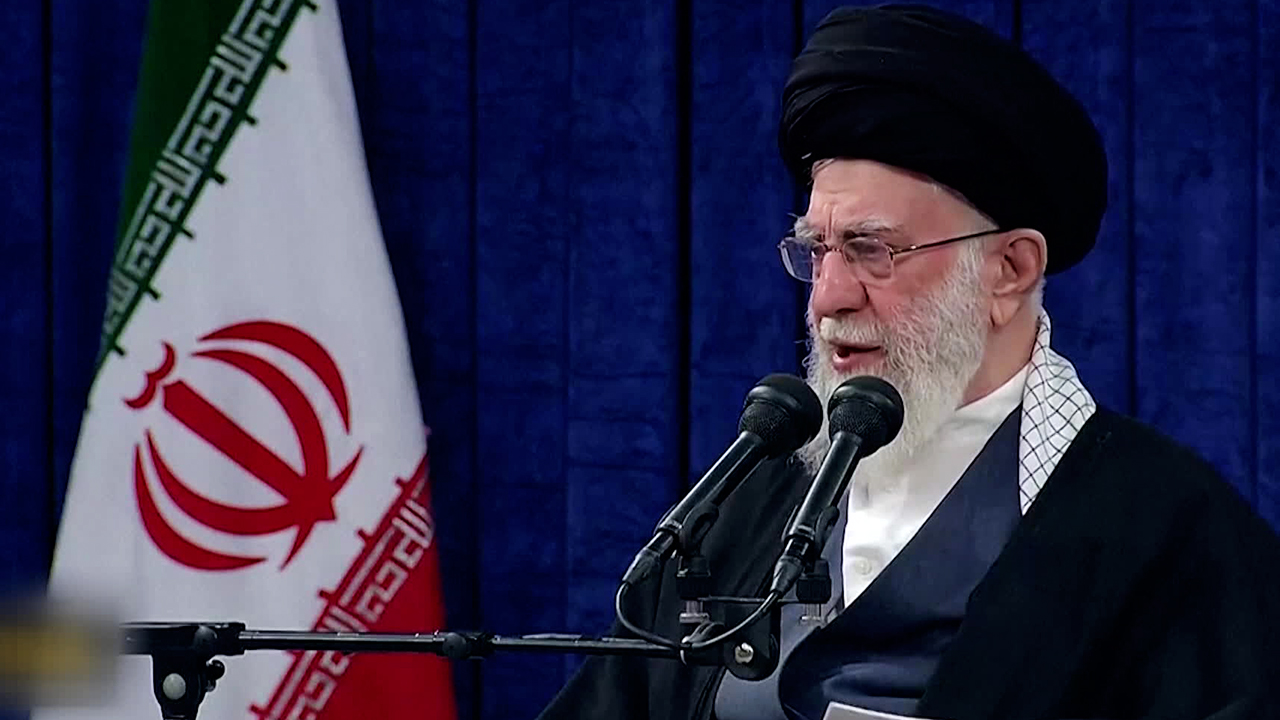 이란 최고지도자, 무슬림 국가에 이스라엘과 ‘경제 단절’ 촉구
