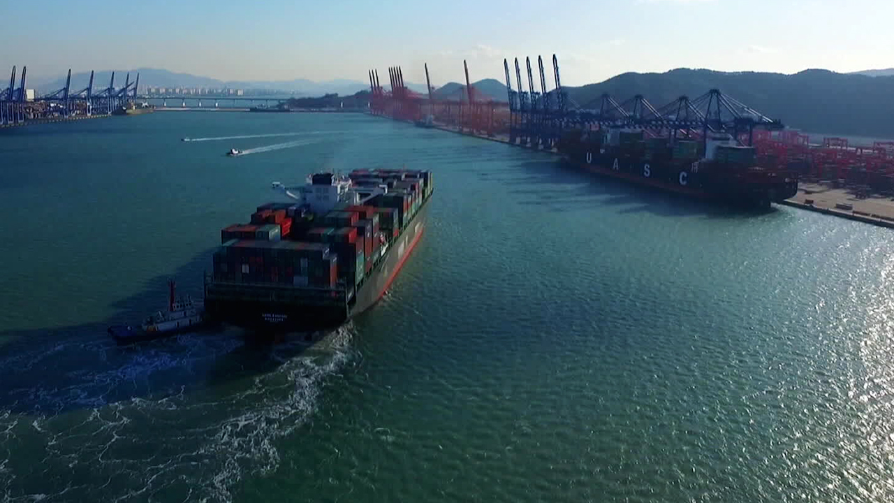 인천신항에 ‘완전 자동화 항만’ 만든다…친환경 선박도 지원