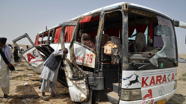 아프간서 버스·유조차 충돌로 화재…21명 사망·38명 부상