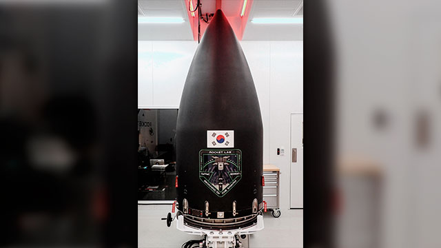 국산 초소형 군집위성 1호 내일 우주로 발사…임무명 ‘B·T·S’