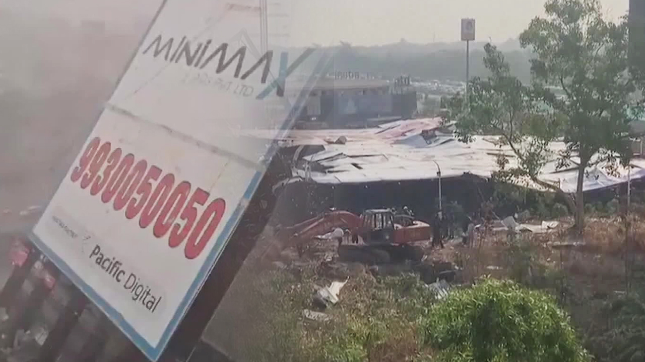인도 강풍에 대형 광고판 주유소 덮쳐…14명 사망