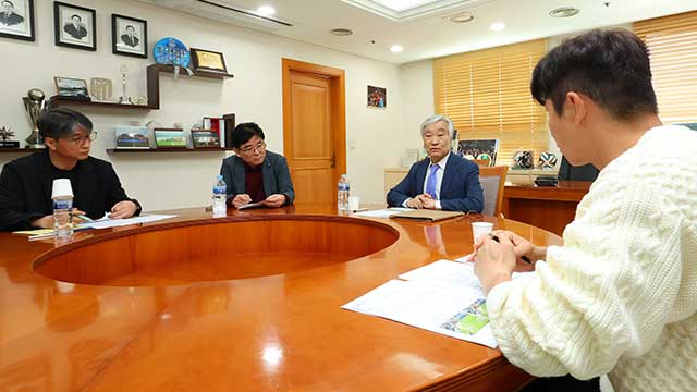 ‘물병 투척’ 인천, 홈 5경기 응원석 폐쇄·제재금 2천만원 징계