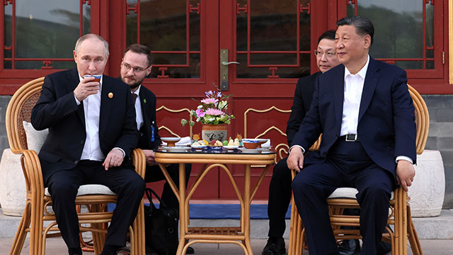 미국, 시진핑·푸틴 회담에 “중국, 양손에 떡 쥘 순 없어”