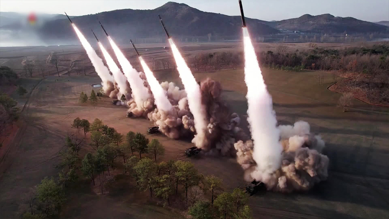 북, 단거리탄도미사일 무더기 발사…서해 GPS교란공격도