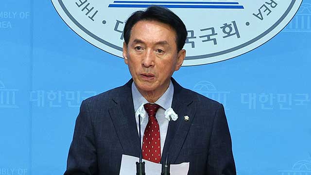 국민의힘 김석기 “김정숙 여사, 인도에서 받은 선물 무단 반출”