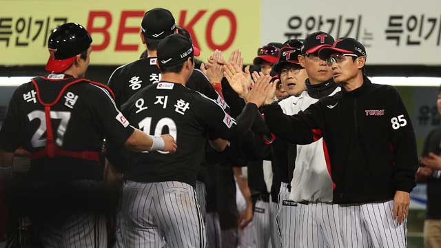 프로야구 LG, 올 시즌 첫 단독 선두로…kt에 한 점 차 역전승