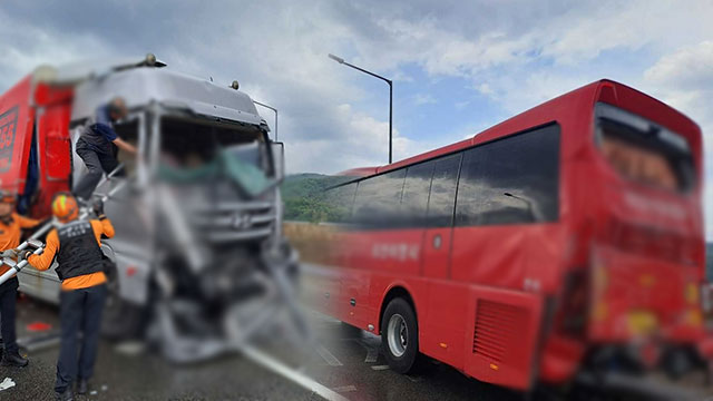 강릉 동해고속도로에서 버스-트럭 등 4중 충돌…47명 경상