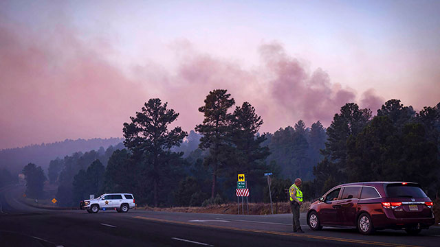 ‘대형 산불’ 미국 뉴멕시코 비상사태 선포…수천 명 대피