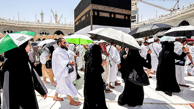 “사우디 메카 50도 넘는 폭염에 성지순례 사망자 천명 넘어”