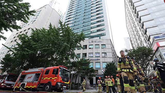 ‘소방관 16명 부상’ 목동 주상복합아파트 화재…오늘 합동감식 진행