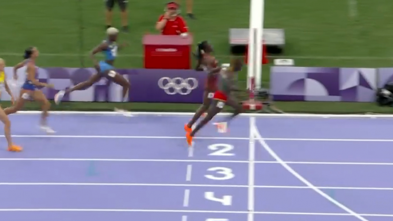 [영상] 육상 여자 800m 1라운드 5조…결승선 앞에서 ‘역전’