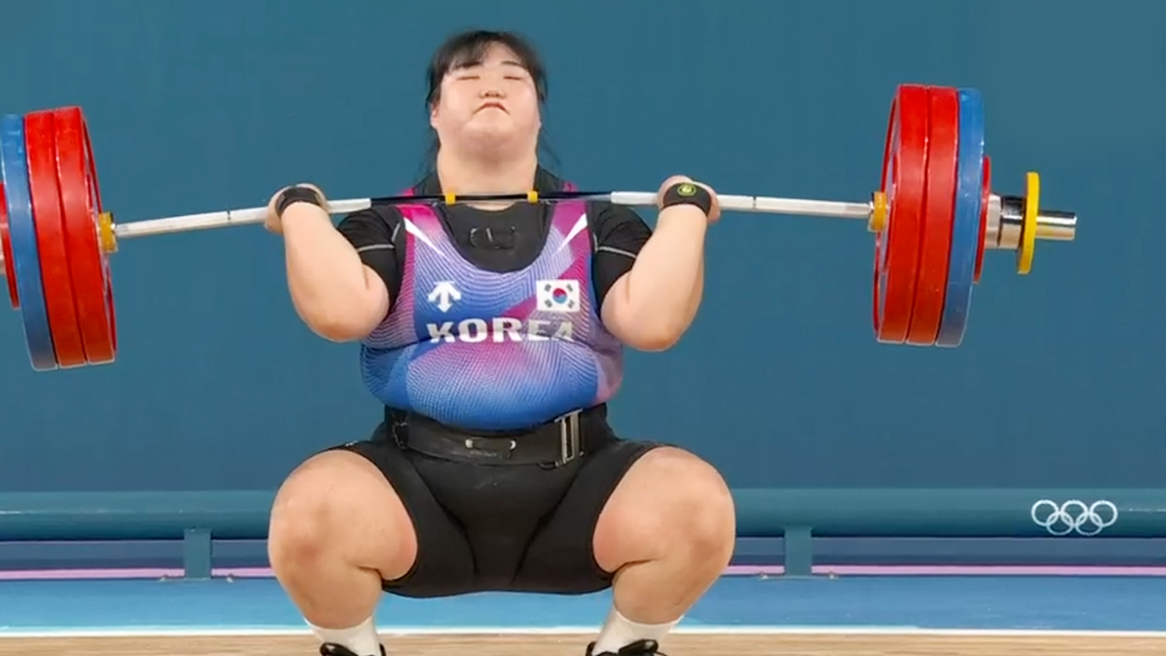 [영상] “이보다 깔끔할 수 없어요”…‘역도’ 박혜정, 용상 2차 168㎏ 성공