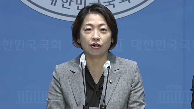 민주 “윤-한 ‘독대 신경전’ 벌일 때인가…유치한 자존심 싸움”