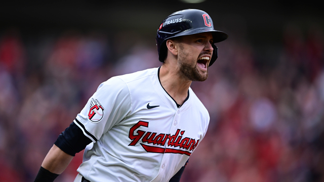 ‘이적생’ 토머스 만루포…클리블랜드, 8년 만에 MLB ALCS 진출