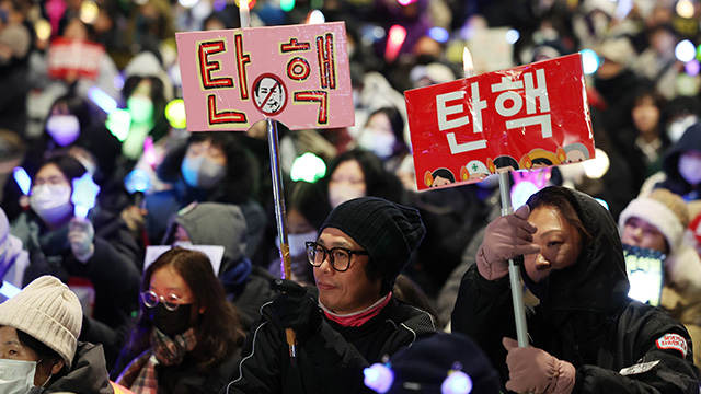 오늘 탄핵 표결 앞두고 국회 앞 등 곳곳서 대규모 집회