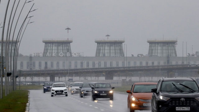 러 상트페테르부르크 공항 일시 운영 중단…인근서 드론 격추