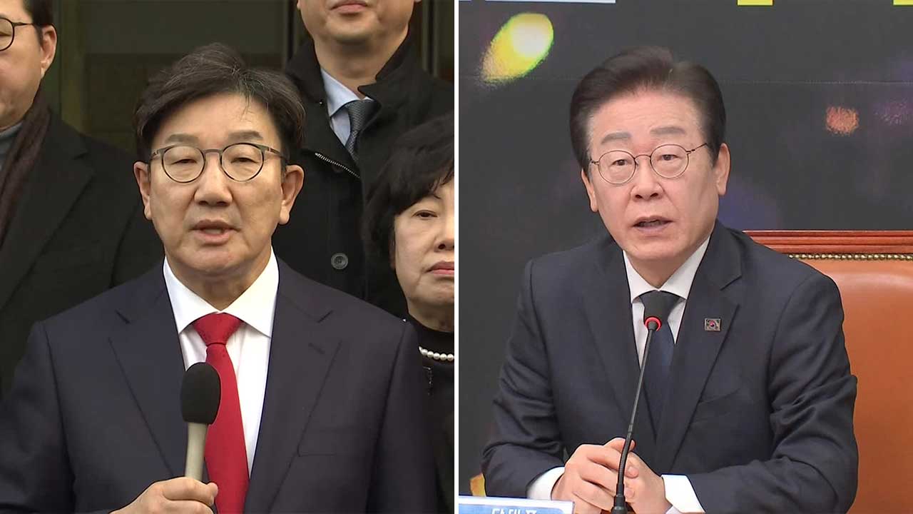 “탄핵 소추안 재의결해야” vs “사실관계 변경 없어”